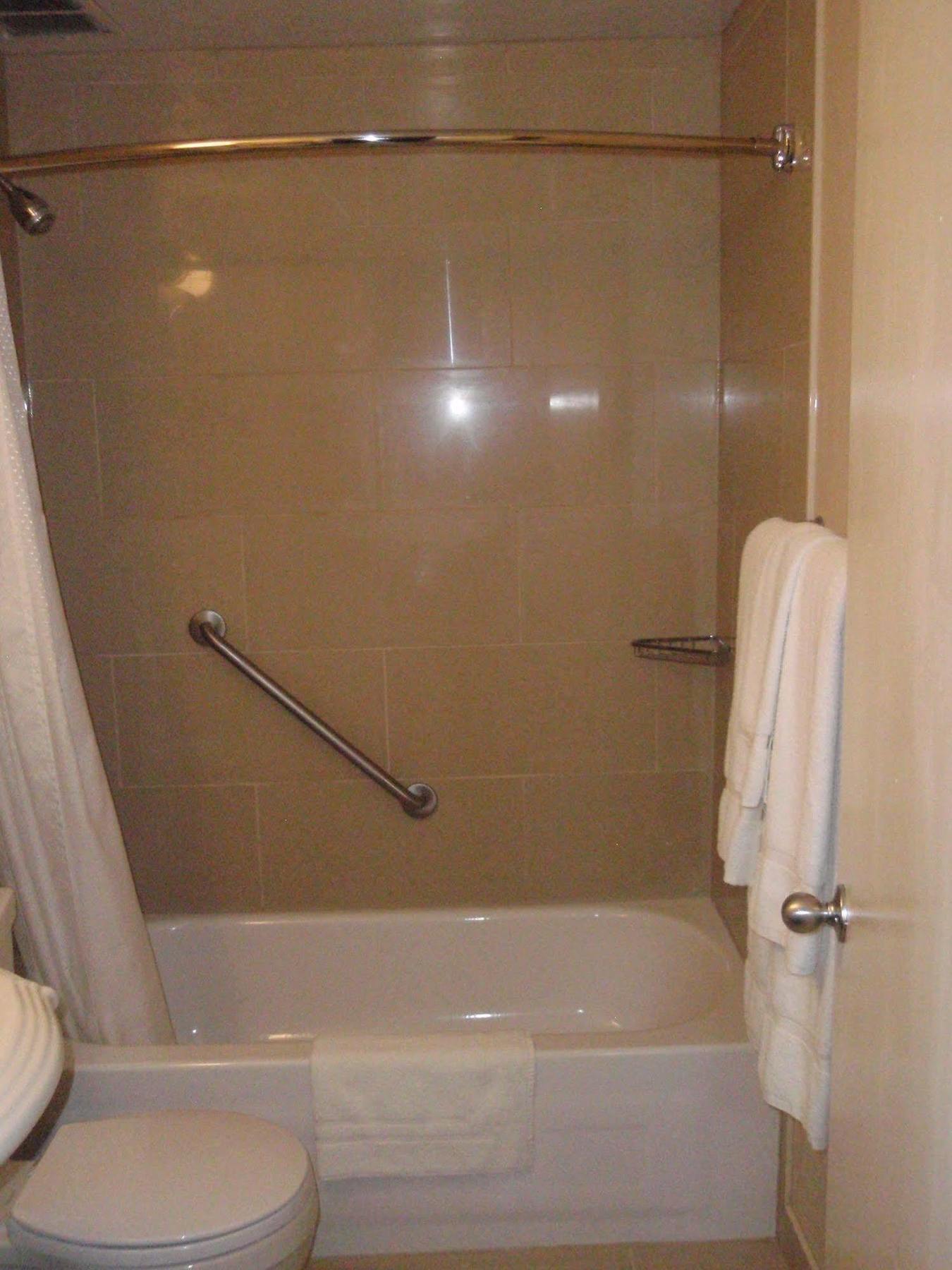 קורנר ברוק Glynmill Inn מראה חיצוני תמונה